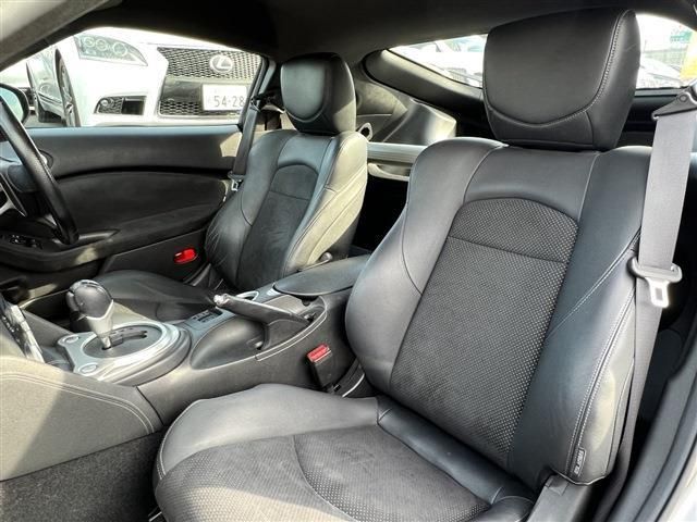 Nissan FAIRLADY Z 2010-08 7048-19