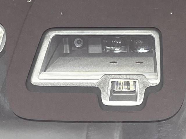Suzuki SPACIA 2018-02 22594-2
