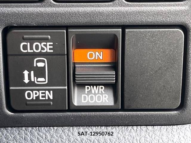 Toyota VOXY 2019-03 370350-4