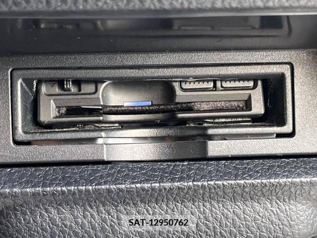 Toyota VOXY 2019-03 370350-7