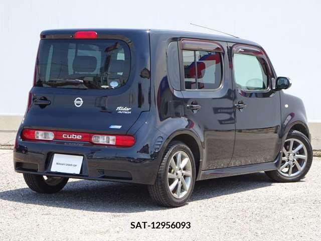 Nissan CUBE 2012-07 320701-1
