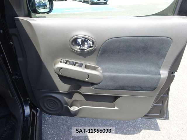 Nissan CUBE 2012-07 320701-11