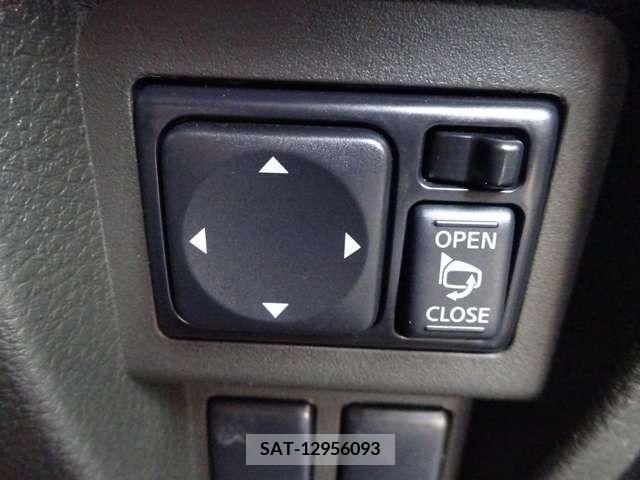 Nissan CUBE 2012-07 320701-18
