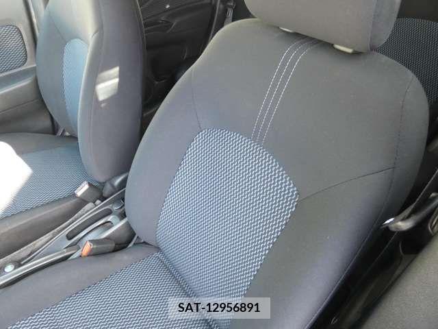 Nissan NOTE 2013-02 280112-6