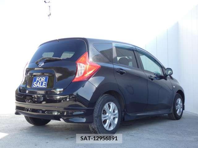 Nissan NOTE 2013-02 280112-5