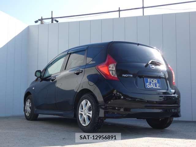 Nissan NOTE 2013-02 280112-3