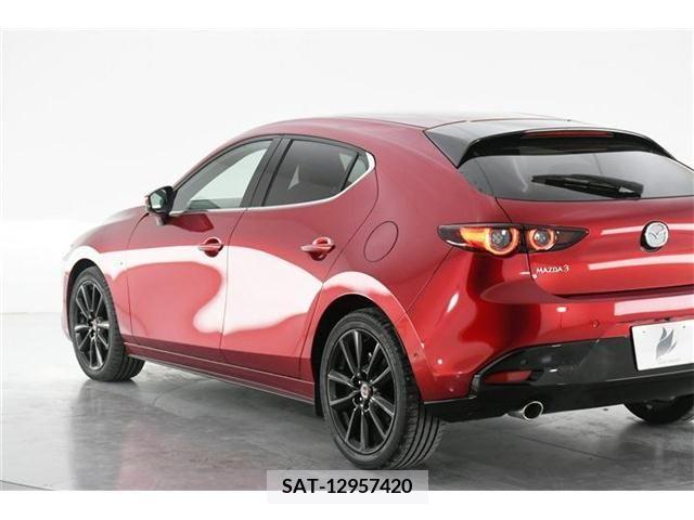Mazda MAZDA3 2021-02 220687-6