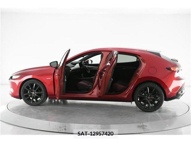 Mazda MAZDA3 2021-02 220687-5