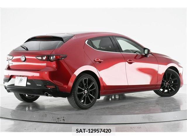 Mazda MAZDA3 2021-02 220687-1