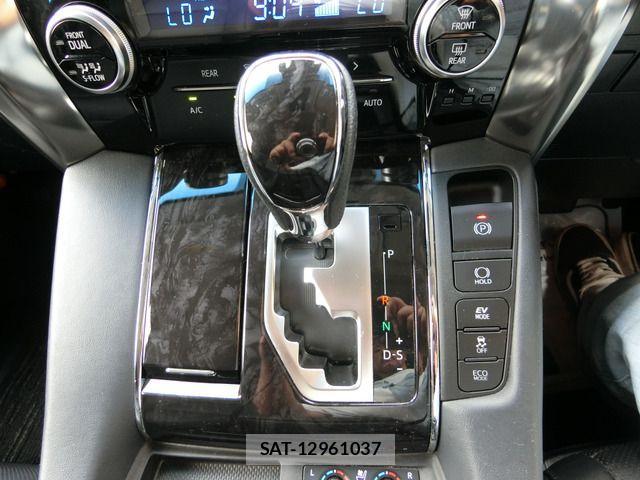 Toyota ALPHARD HYBRID 2020-07 444076-7