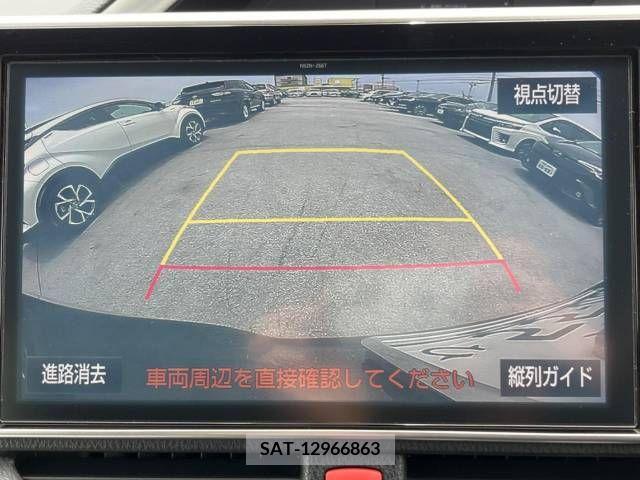 Toyota VOXY 2017-12 370332-3