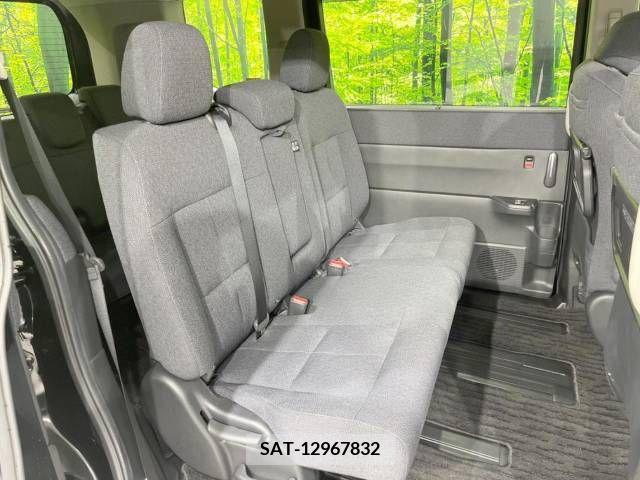 Honda STEP WGN 2023-06 344079-11