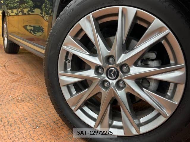 Mazda CX-8 2018-01 210235-15