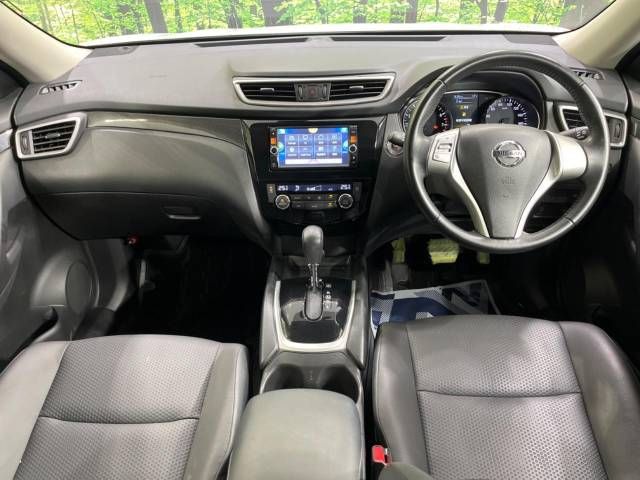 Nissan X-TRAIL 2014-08 24040-1