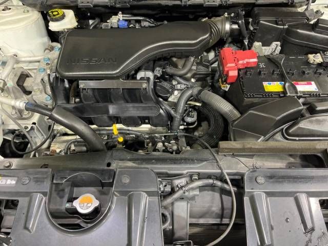 Nissan X-TRAIL 2014-08 24040-18