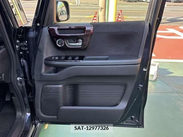 Honda N BOX CUSTOM 2023-03 279912-15
