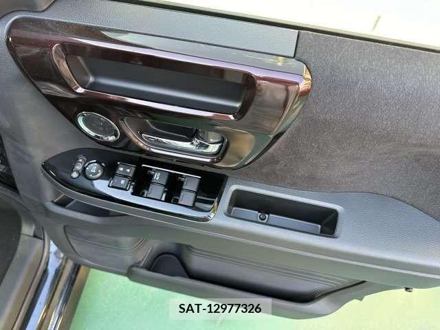 Honda N BOX CUSTOM 2023-03 279912-16