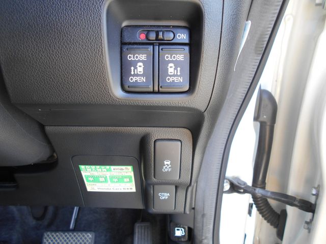 Honda N BOX CUSTOM 2015-03 2297-9