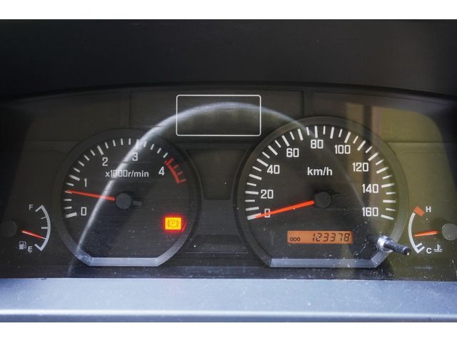 Isuzu ELF TRUCK 2012-12 196205-3