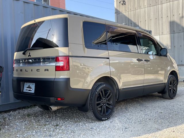 Mitsubishi DELICA D5 2009-03 19035-1