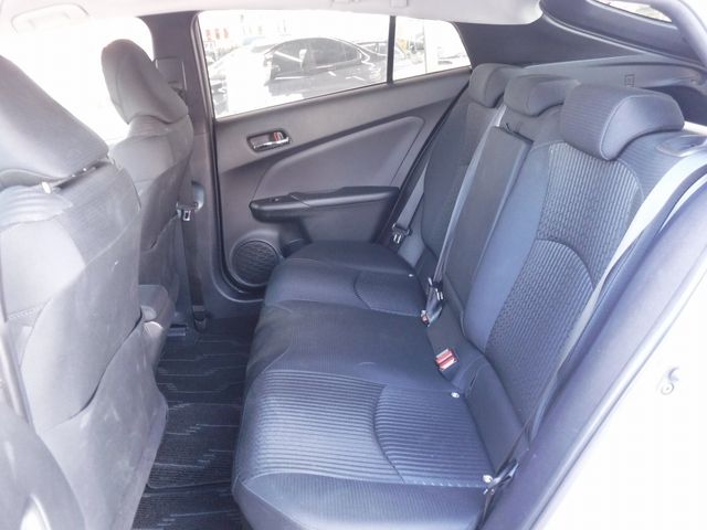 Toyota PRIUS 2018-11 181249-13