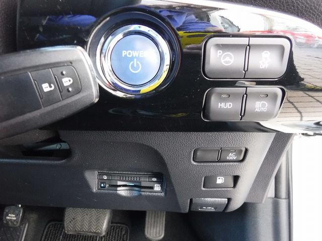 Toyota PRIUS 2018-11 181249-9