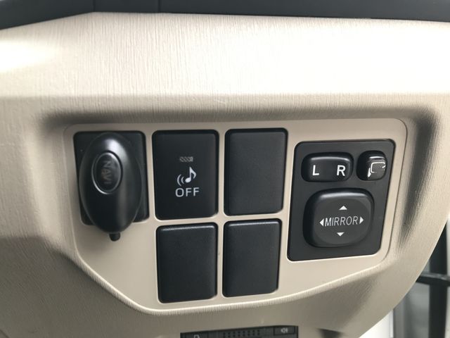Toyota PRIUS 2013-01 5938-21
