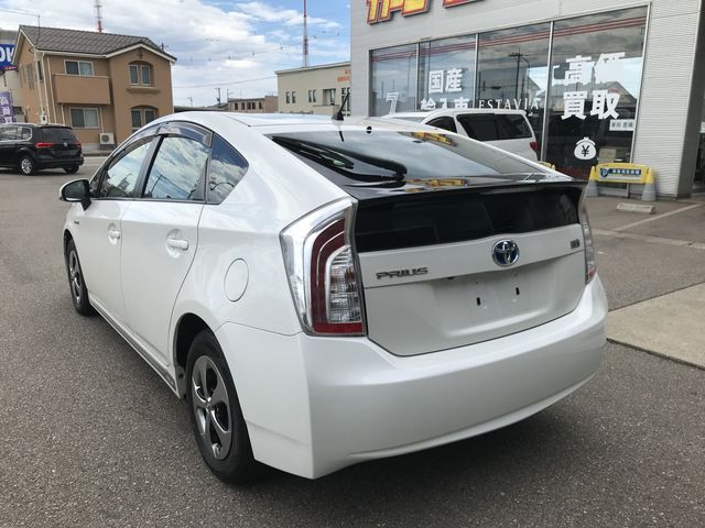 Toyota PRIUS 2013-01 5938-2