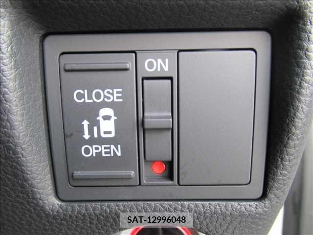 Honda N BOX CUSTOM 2023-01 307428-8