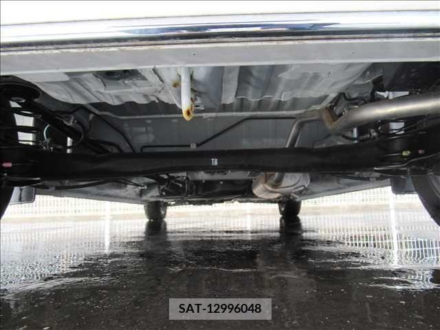 Honda N BOX CUSTOM 2023-01 307428-19