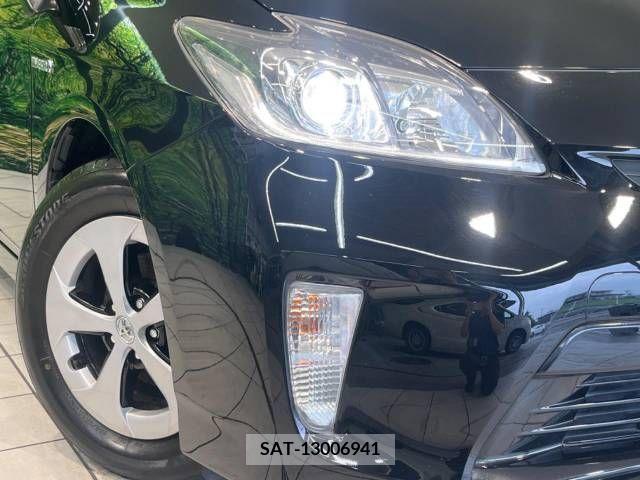 Toyota PRIUS 2012-11 328962-12