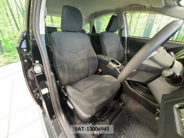 Toyota PRIUS 2012-11 328962-7