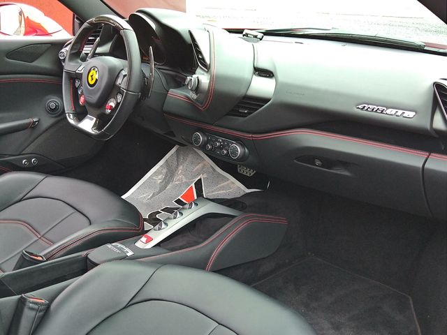 Ferrari 488 GTB 2017-03 754-22
