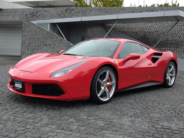 Ferrari 488 GTB 2017-03 754-0
