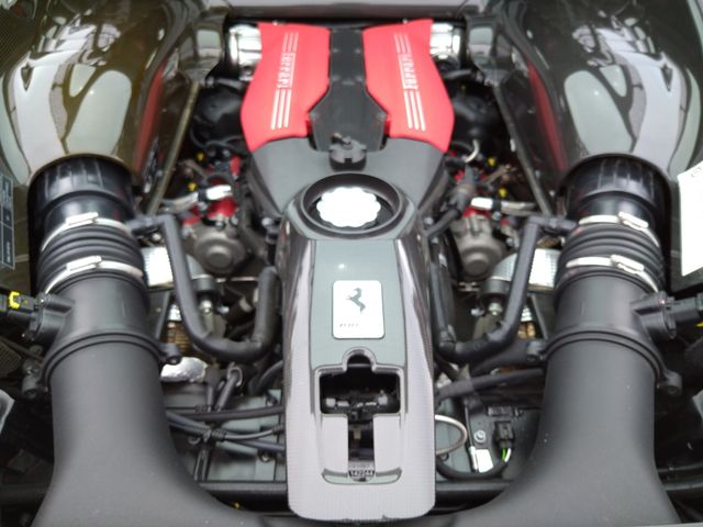Ferrari 488 GTB 2017-03 754-25