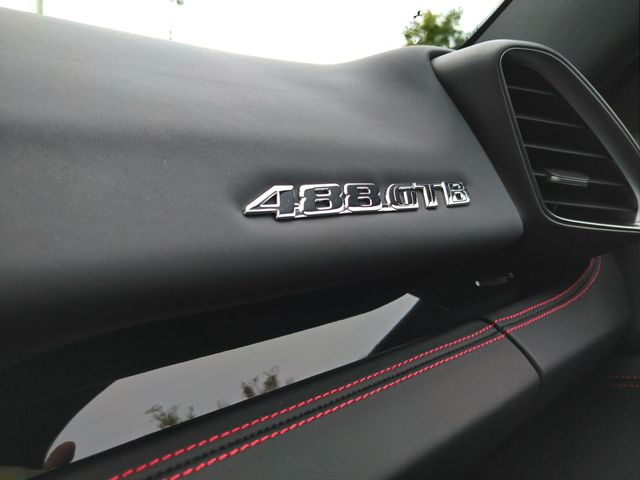 Ferrari 488 GTB 2017-03 754-20