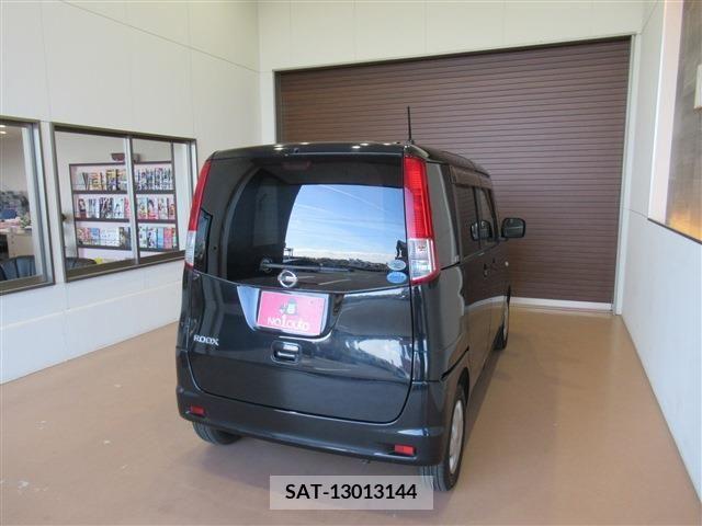 Nissan ROOX 2009-12 324205-2