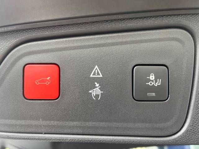 Peugeot 3008 2018-02 186963-5