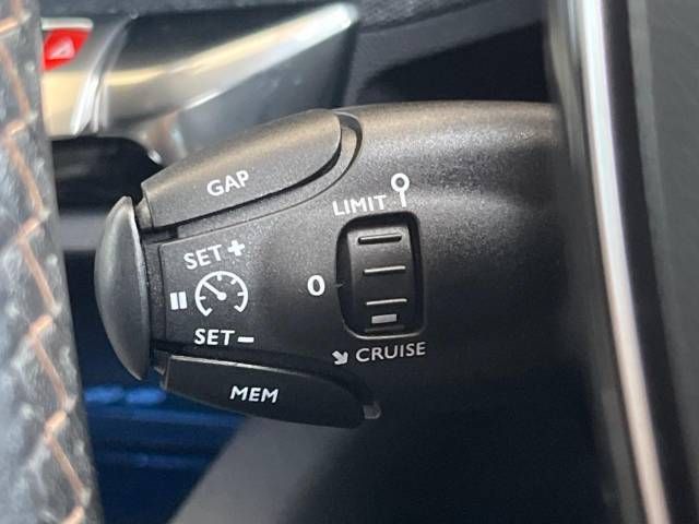 Peugeot 3008 2018-02 186963-4