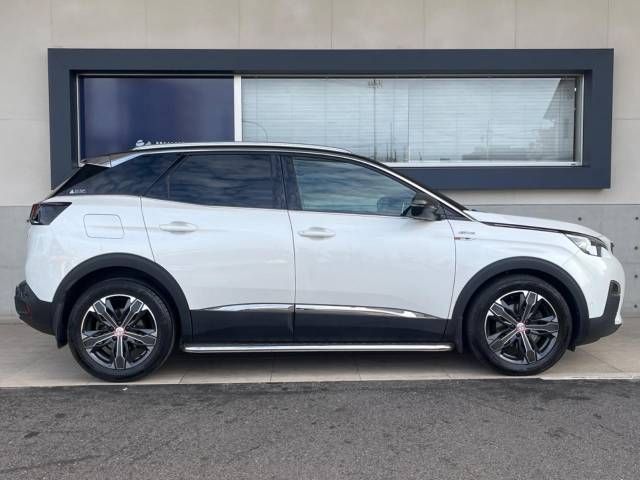 Peugeot 3008 2018-02 186963-19