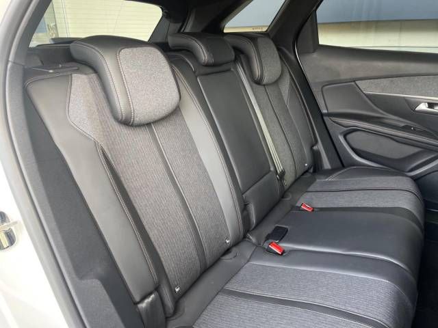 Peugeot 3008 2018-02 186963-9