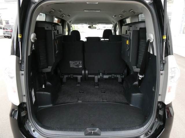 Toyota VOXY 2012-01 23356-17