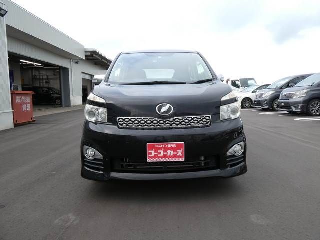 Toyota VOXY 2012-01 23356-2