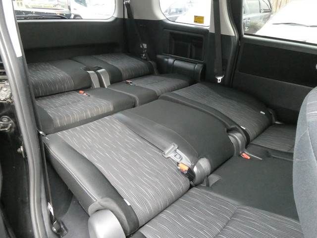 Toyota VOXY 2012-01 23356-15
