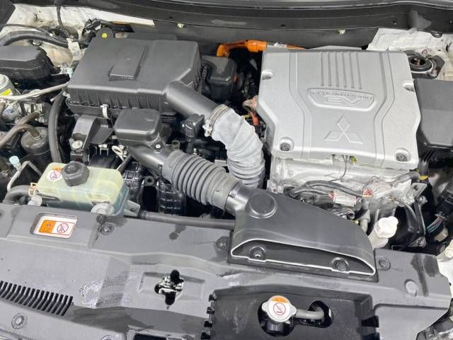 Mitsubishi OUTLANDER PHEV 2018-12 26588-18