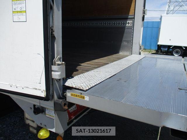 Isuzu FORWARD 2018-09 302758-16