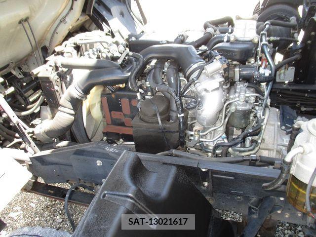 Isuzu FORWARD 2018-09 302758-28