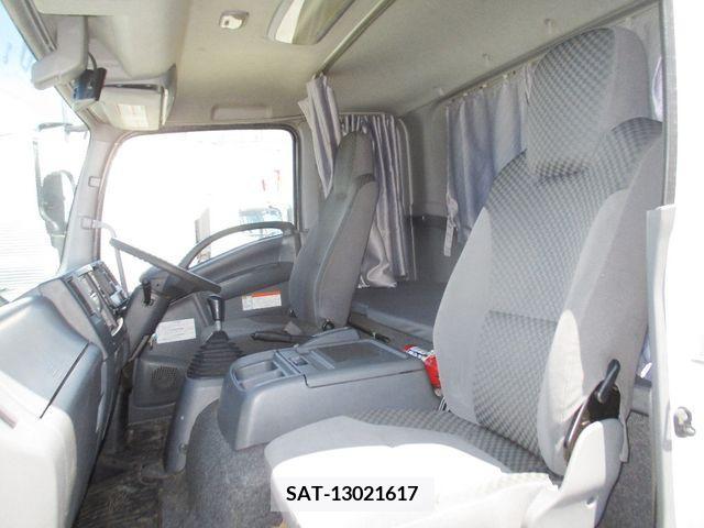 Isuzu FORWARD 2018-09 302758-27