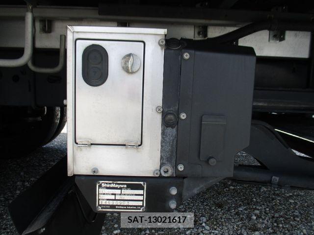 Isuzu FORWARD 2018-09 302758-23