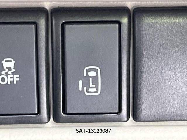 Suzuki EVERY WAGON 2019-02 220980-4
